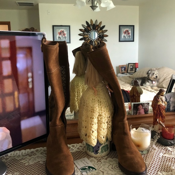 Boots - Picture 1 of 6